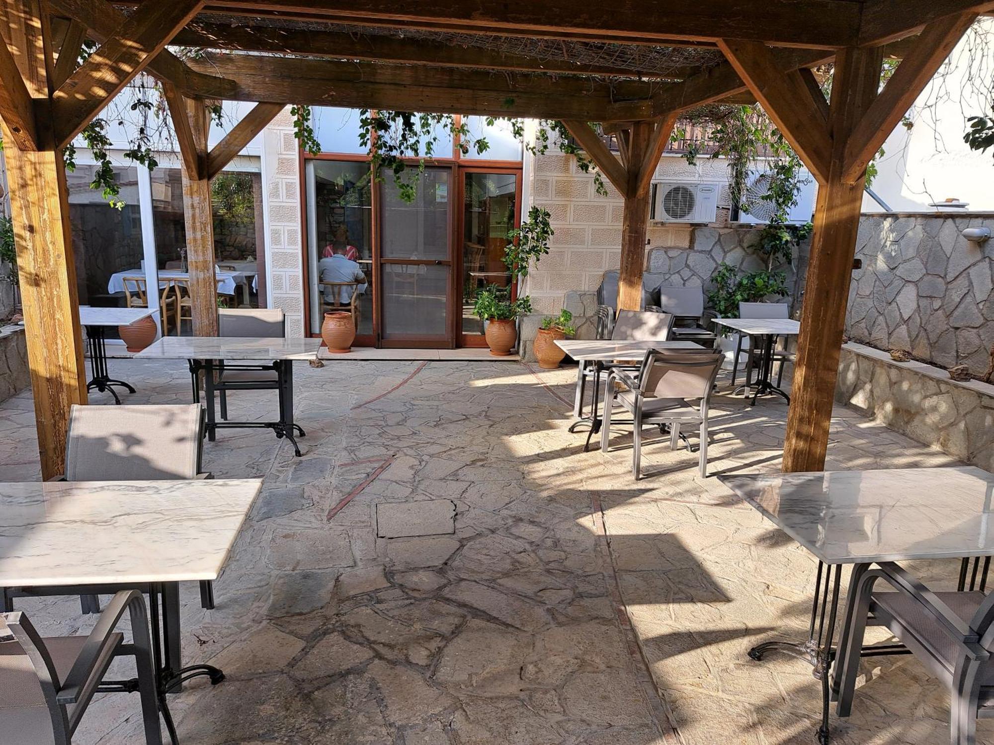 Hotel Astron Myrina Extérieur photo
