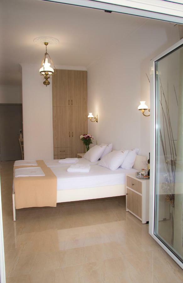 Hotel Astron Myrina Extérieur photo