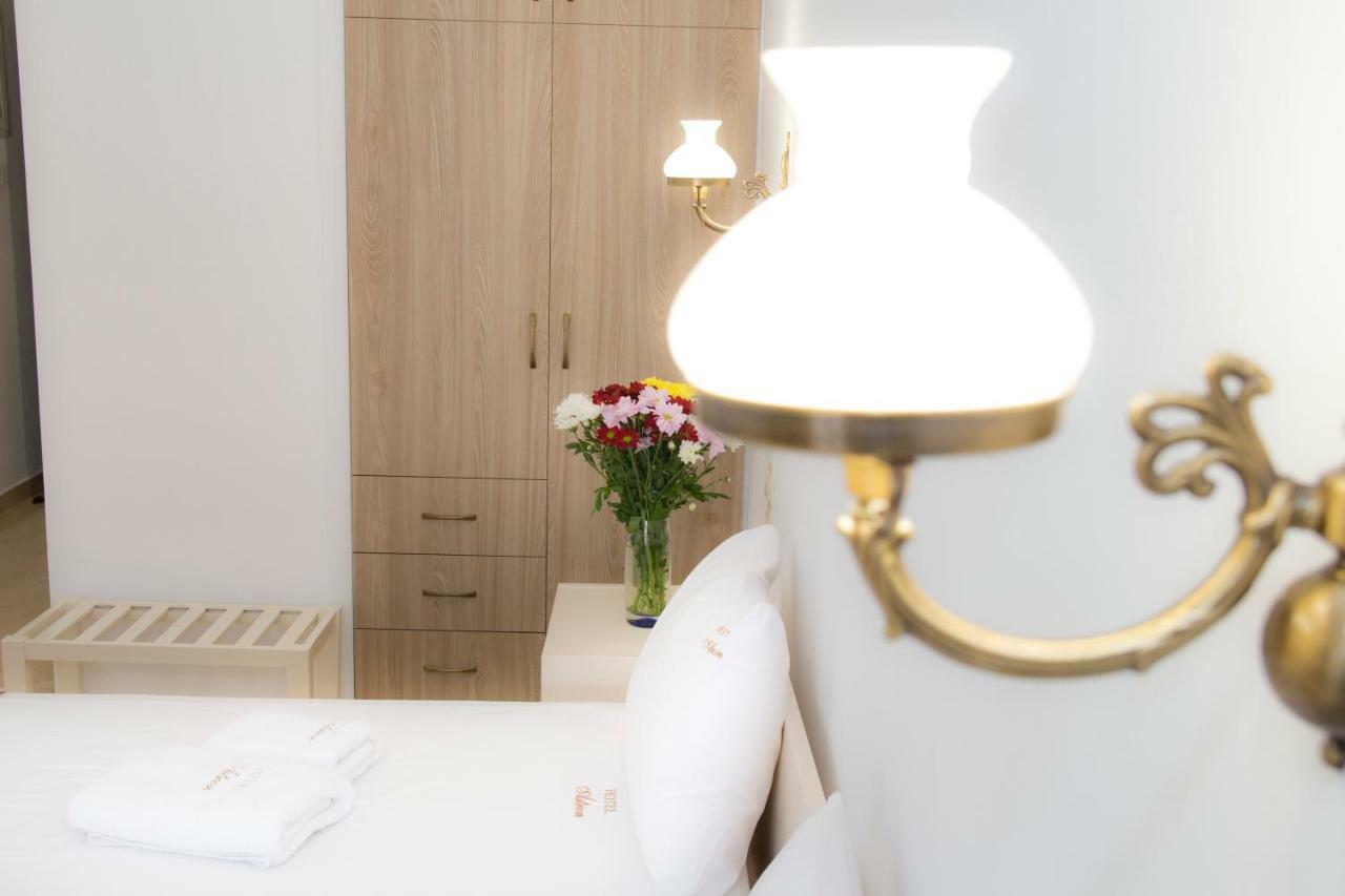 Hotel Astron Myrina Extérieur photo